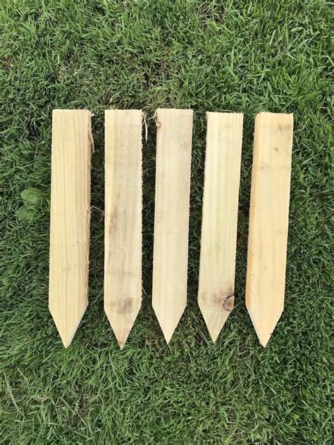 Wooden Stakes & Landscape Stakes .